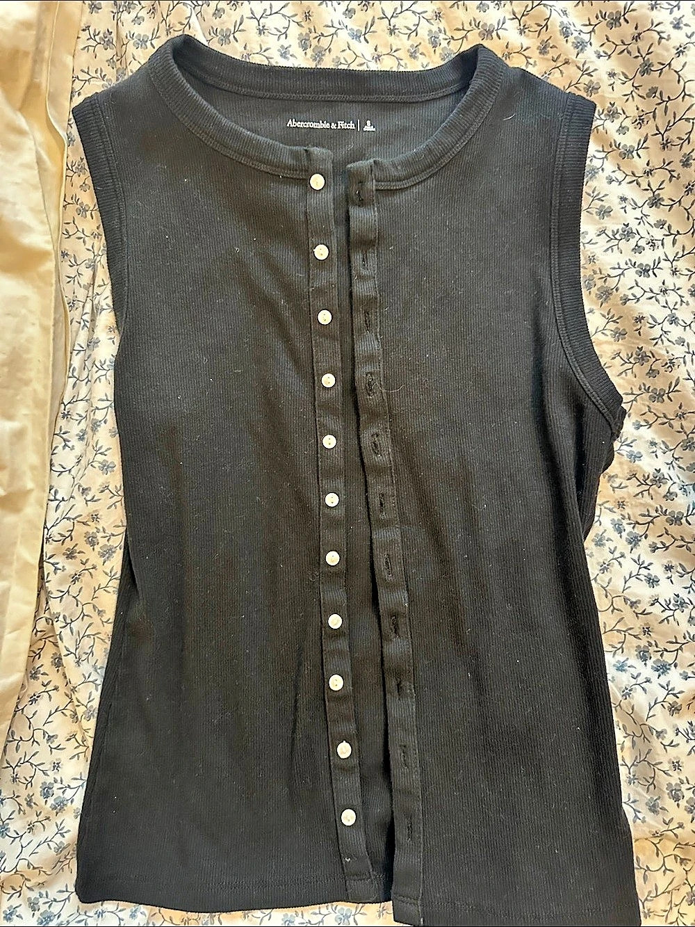 Abercrombie & Fitch Ribbed Button-Front Tank Top Black Size Small